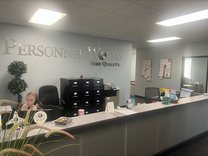 agencia de empleo en Lansing