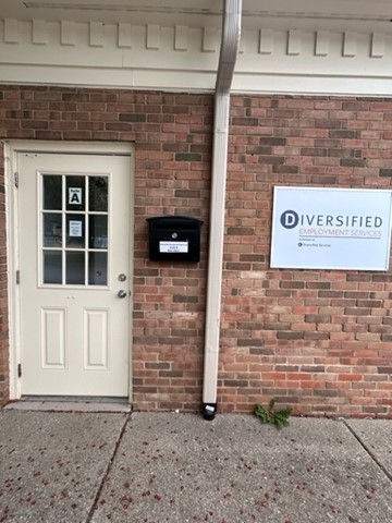 agencia de empleo en Warren