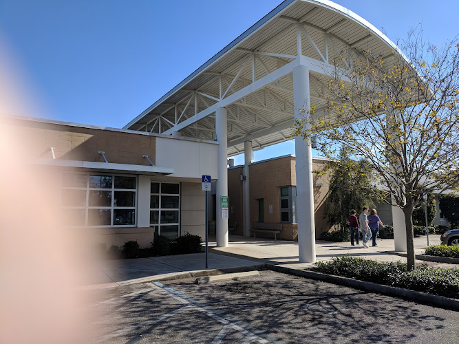 agencia de empleo en St. Petersburg